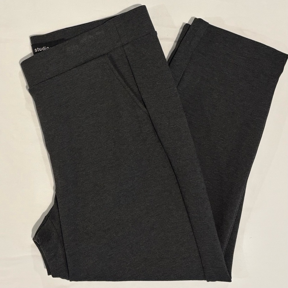 Torrid Studio Charcoal Grey Pull On Ponte Ankle Pant Size 14 (Torrid 1)